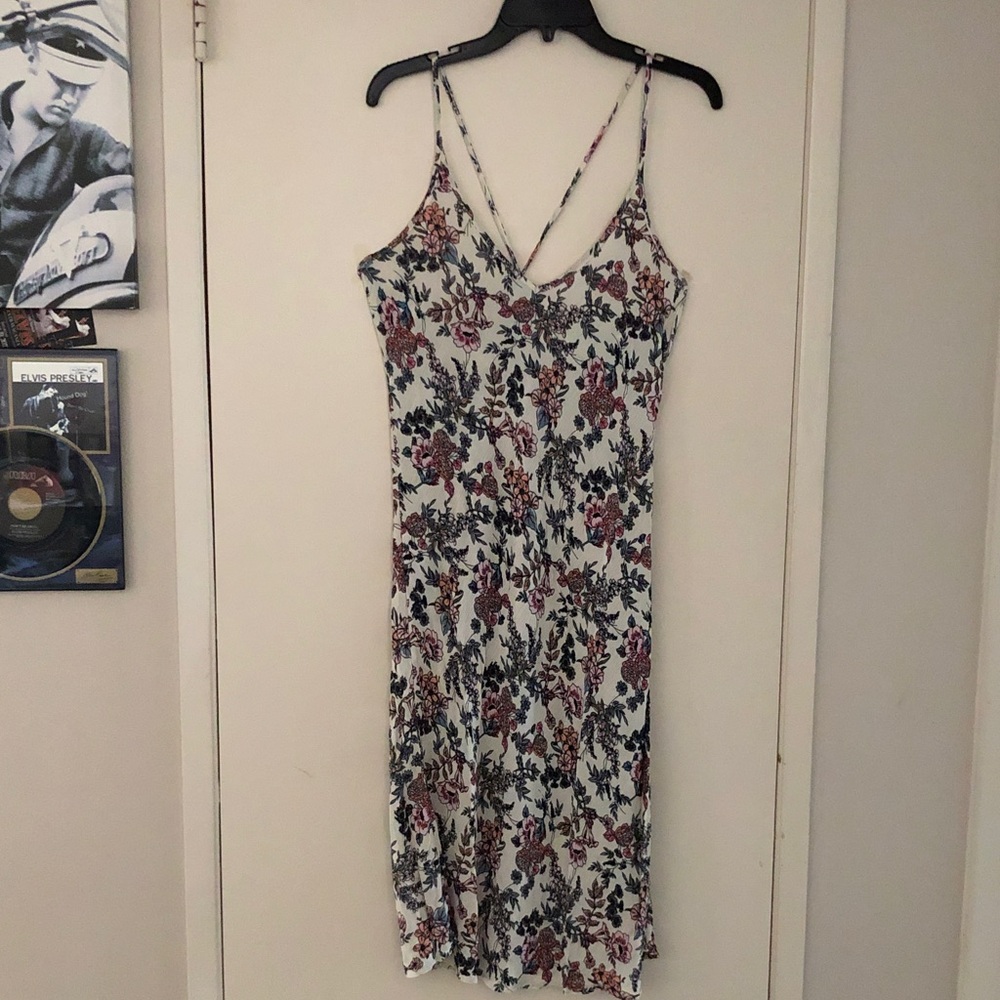 Slip Dress! Spag. Strap Ivory Multi Floral Midi Dress! V-Neck! Strap-tie back! M